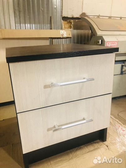 Тумбы прикроватные