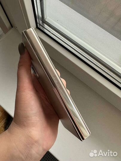 Samsung galaxy Z fold 4 512gb