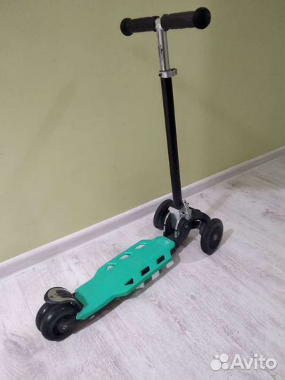 Самокат детский трехколесный