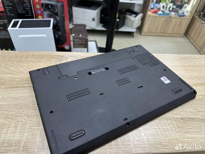 Надёжный ноутбук Lenovo T440 i5-4300U / 4 Gb озу