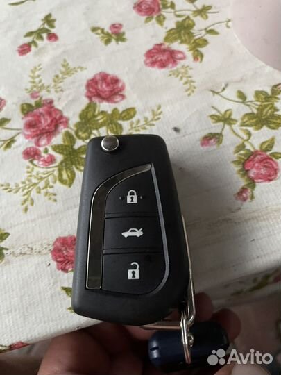 Ключь орегинал тойота королла