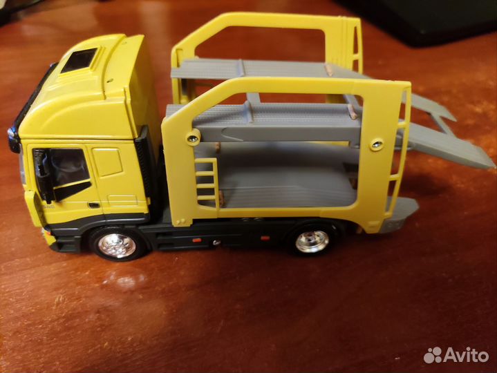 Модель автовоза iveco stralis