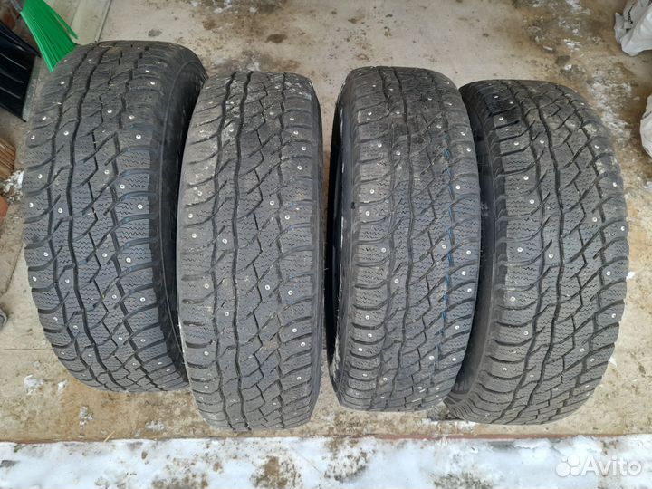 Колеса зимние 215/70/R16