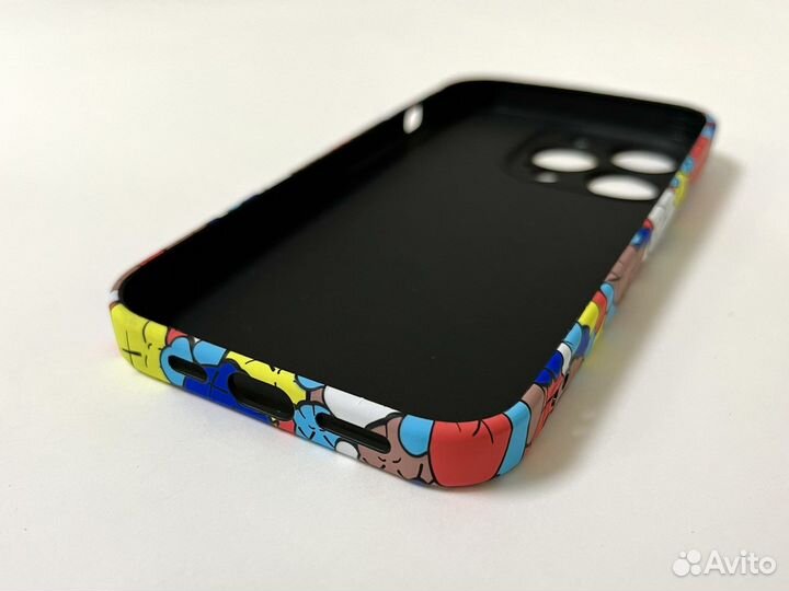 Чехол на iPhone 14 Pro Kaws