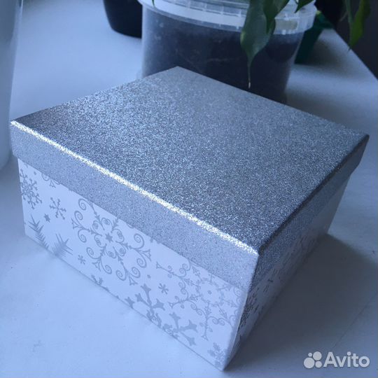 Подарочные коробки