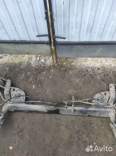 Задняя балка renault logan 1 sandero