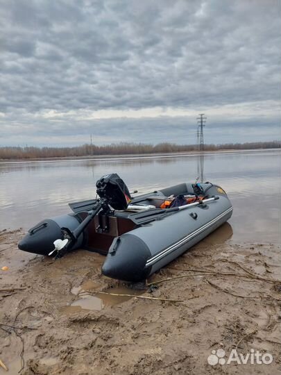 Лодка с Мотром