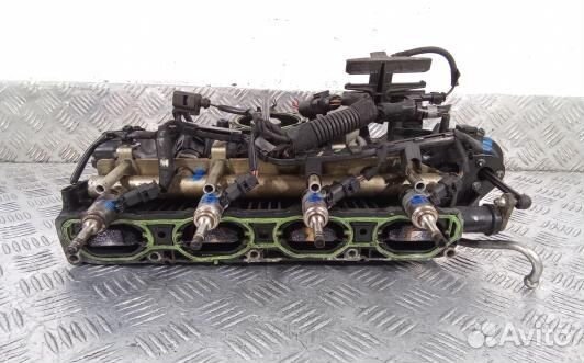 Впускной коллектор бензиновый audi A5 1 (2NT08C601