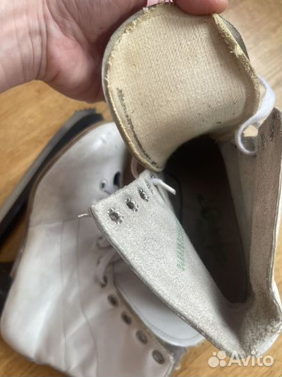 Коньки фигурные 37