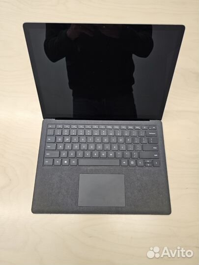 Microsoft surface laptop 2 (i5/8/256)