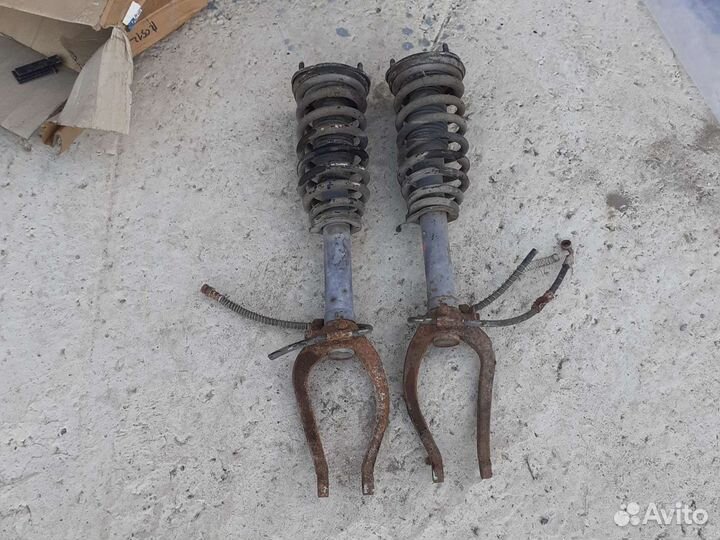 Стойка амортизатора левая правая Hyundai Sanаta 4