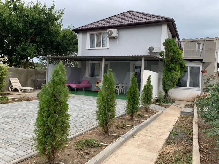 Дом 180 м² на участке 6 сот.