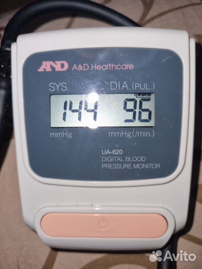 Тонометр полуавтоматический AND