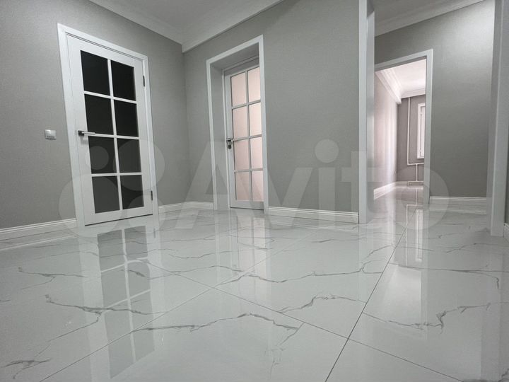 2-к. квартира, 75,5 м², 3/10 эт.