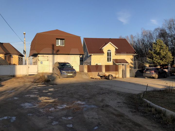 Дом 194 м² на участке 11,5 сот.