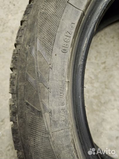 Toyo Observe Garit GIZ 215/55 R17