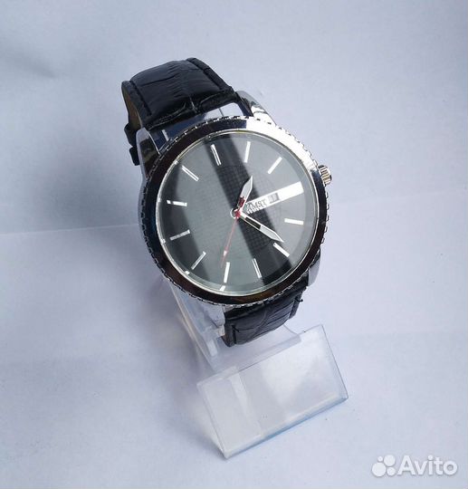 Ликв. Часы Amst, с календарем