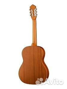 Классическая гитара Ortega, узкий гриф