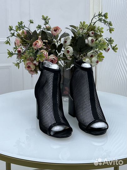 Ботильоны летние сетка на каблуке 38 размер