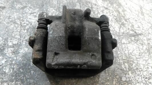 Суппорт тормозной задний правый toyota verso AR2