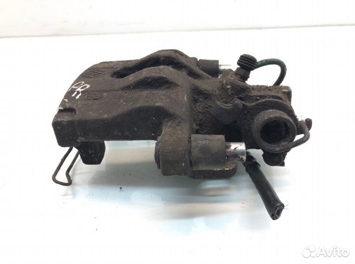 Суппорт задний правый Renault Espace 2.0 DCI 2010