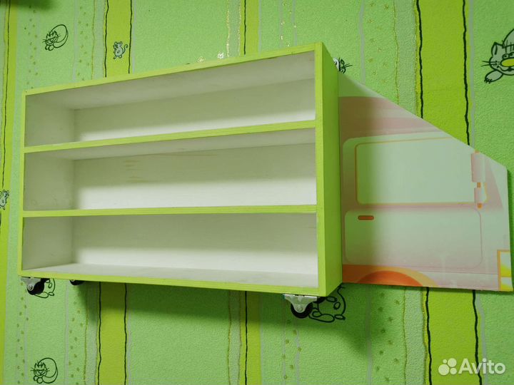 Полка настенная навесная