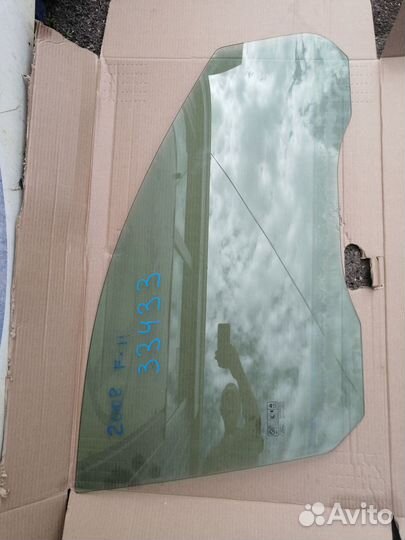 Стекло двери передней правой Ford Focus 2 2008