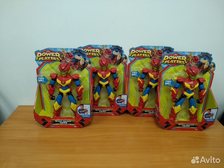 Оригинал Фигурка героя Аксель со звук. эффектами