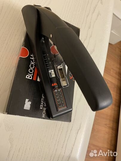 Степлер мощный H4100 (laco)