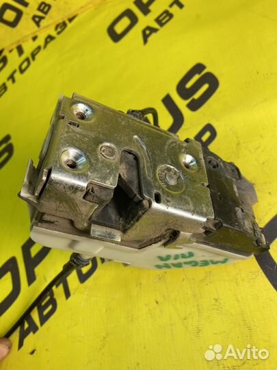 Замок двери передней левой Renault Megane 2