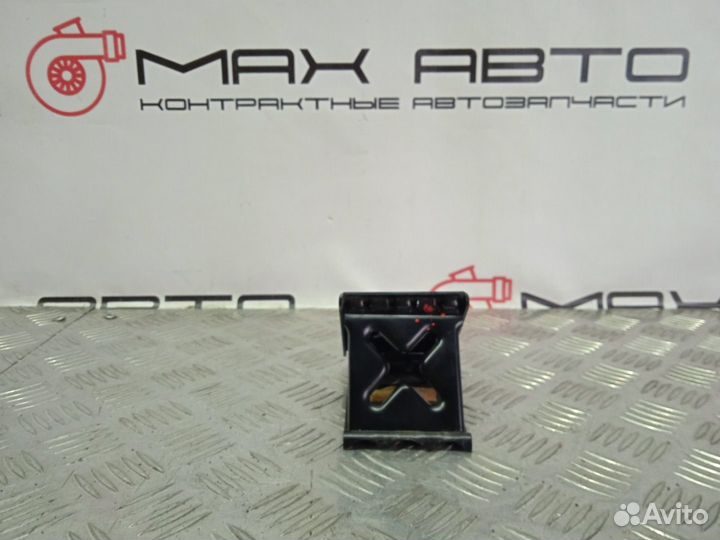 Б/У Противоткатный упор Volkswagen Touareg 7L6 AXQ