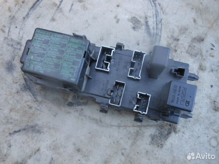 Блок предохранителей для Mitsubishi Lancer (C6)