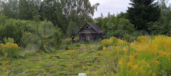 Дом 15 м² на участке 6 сот.