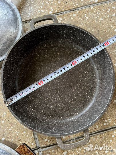 Сковородки сатейник и соковыжималка