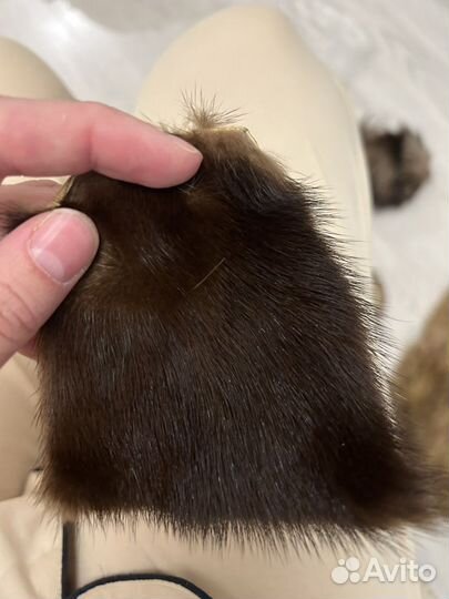 Кусочки меха норки и чернобурой лисы