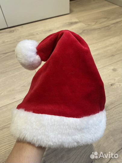 Шапочка Деда Мороза на младенца