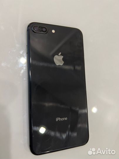 iPhone 8 Plus, 64 ГБ