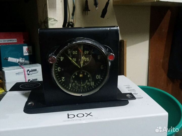 Часы авиационные механические
