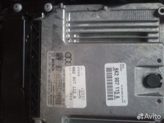 Блок управления двигателем эбу Audi 8K2907115A