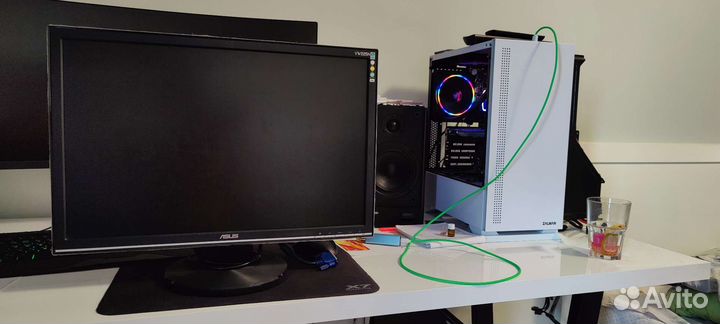 Монитор Asus 22