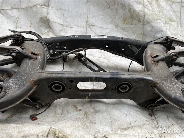 Задний подрамник Мерседес w212 E w207 E coupe