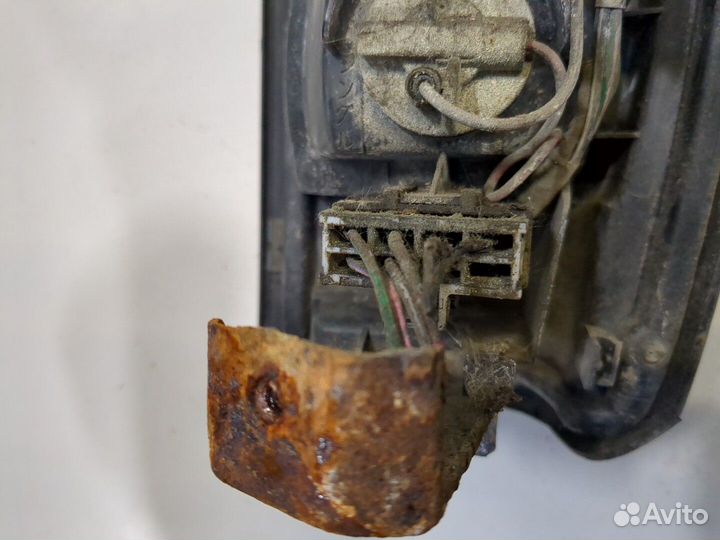 Фонарь (задний) Nissan Navara, 2001