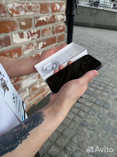 iPhone 14, 256 ГБ