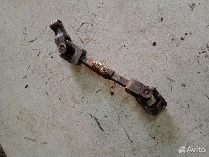 Кардан рулевого механизма Volkswagen Golf 3