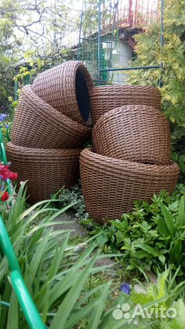 Кашпо для цветов из ротанга