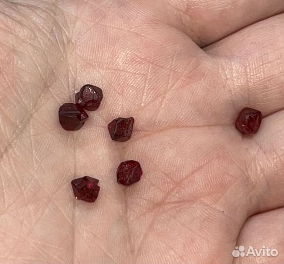 Шпинель кристаллы