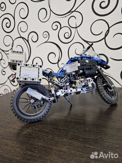 Мотоцикл Lego Technic 42063