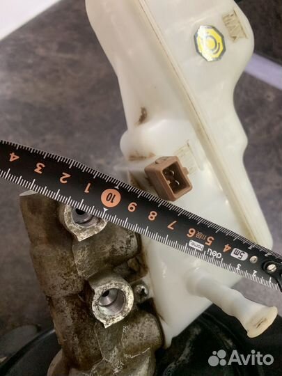 Главный тормозной цилиндр с вакумником оригинал