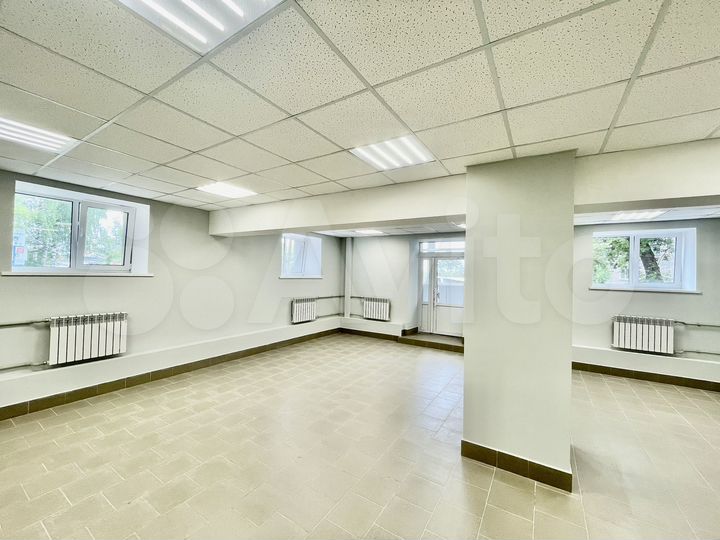 Помещение свободного назначения, 200 м²