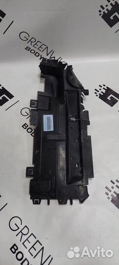 Воздуховод радиатора левый Porsche Cayenne PO536